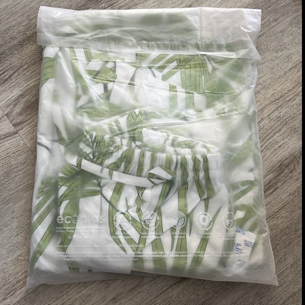NWT Piyama Abigail Sleep Set in Jungle Palm XS Pajamas - Picture 4 of 9